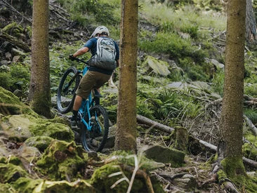 Pomoc při tlačení a při rozjezdu do kopce Hill hold